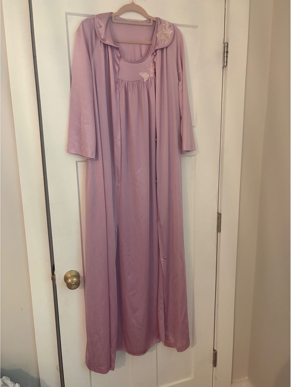 Vintage Lorraine Nightgown in Mauve with Matching Robe Set, Women’s small